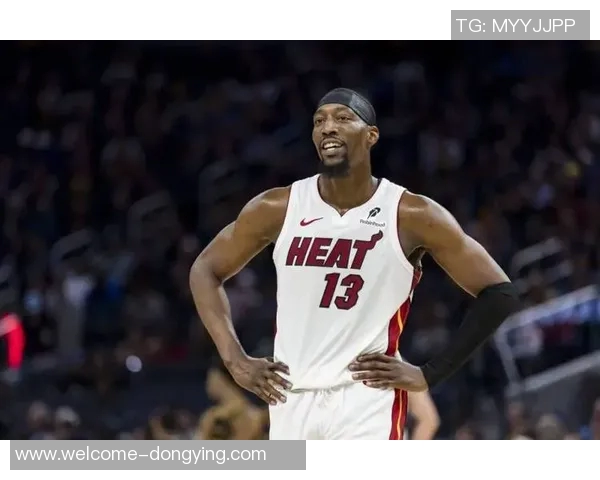 阿德巴约缺阵哈克斯出战成疑鲍威尔拉松大概率出场对决即将来临 阿德巴约缺阵哈克斯出战成疑鲍威尔拉松大概率出场对决即将来临