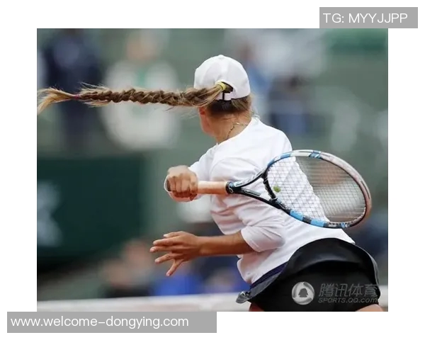 王俊杰现场观战湖勇大战分享精彩瞬间与近期生活动态 王俊杰现场观战湖勇大战分享精彩瞬间与近期生活动态