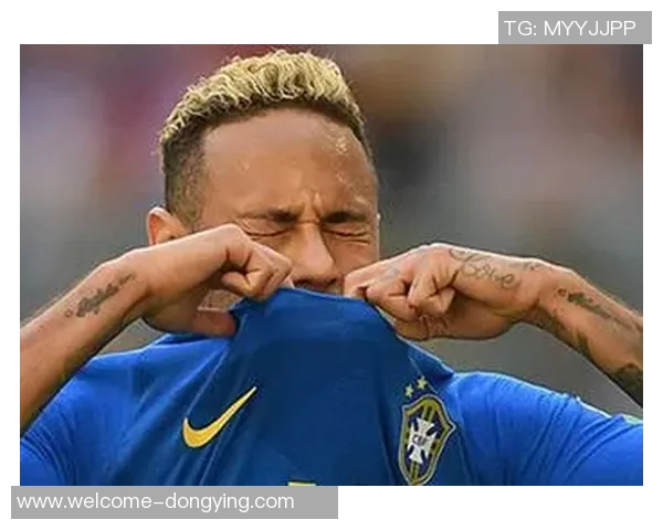 内马尔对裁判判罚不满呼吁提升巴西足球裁判水平 内马尔对裁判判罚不满呼吁提升巴西足球裁判水平