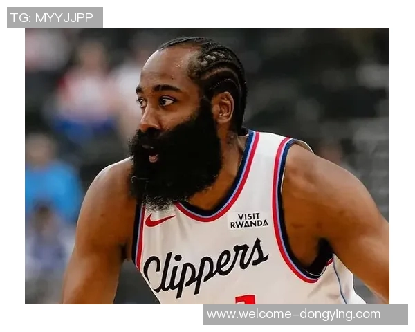 哈登成为NBA历史首位持有两个球队单场得分纪录的球员