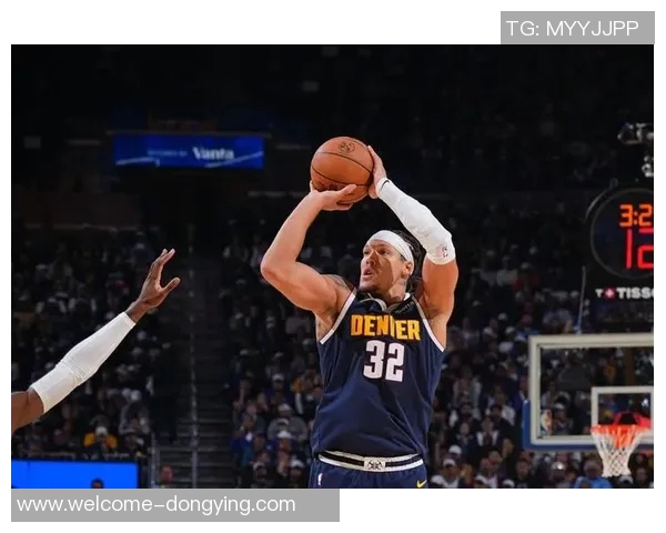 小阿德尔曼透露戈登出场时长超预期老里率先打破字母限制